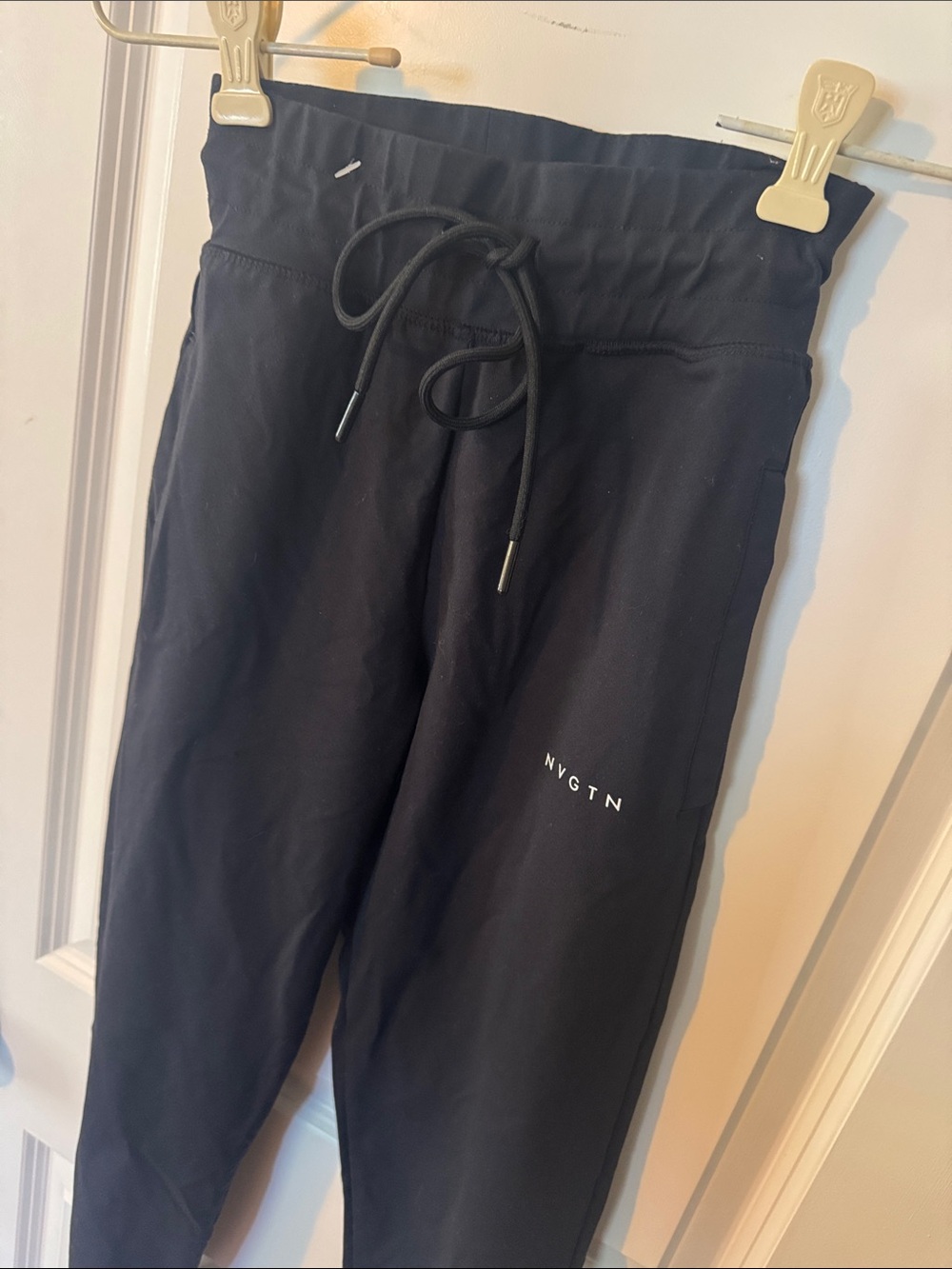 NVGTN‎ solid black Jogger leggings XS active workout casual bottoms - Picture 3 of 5